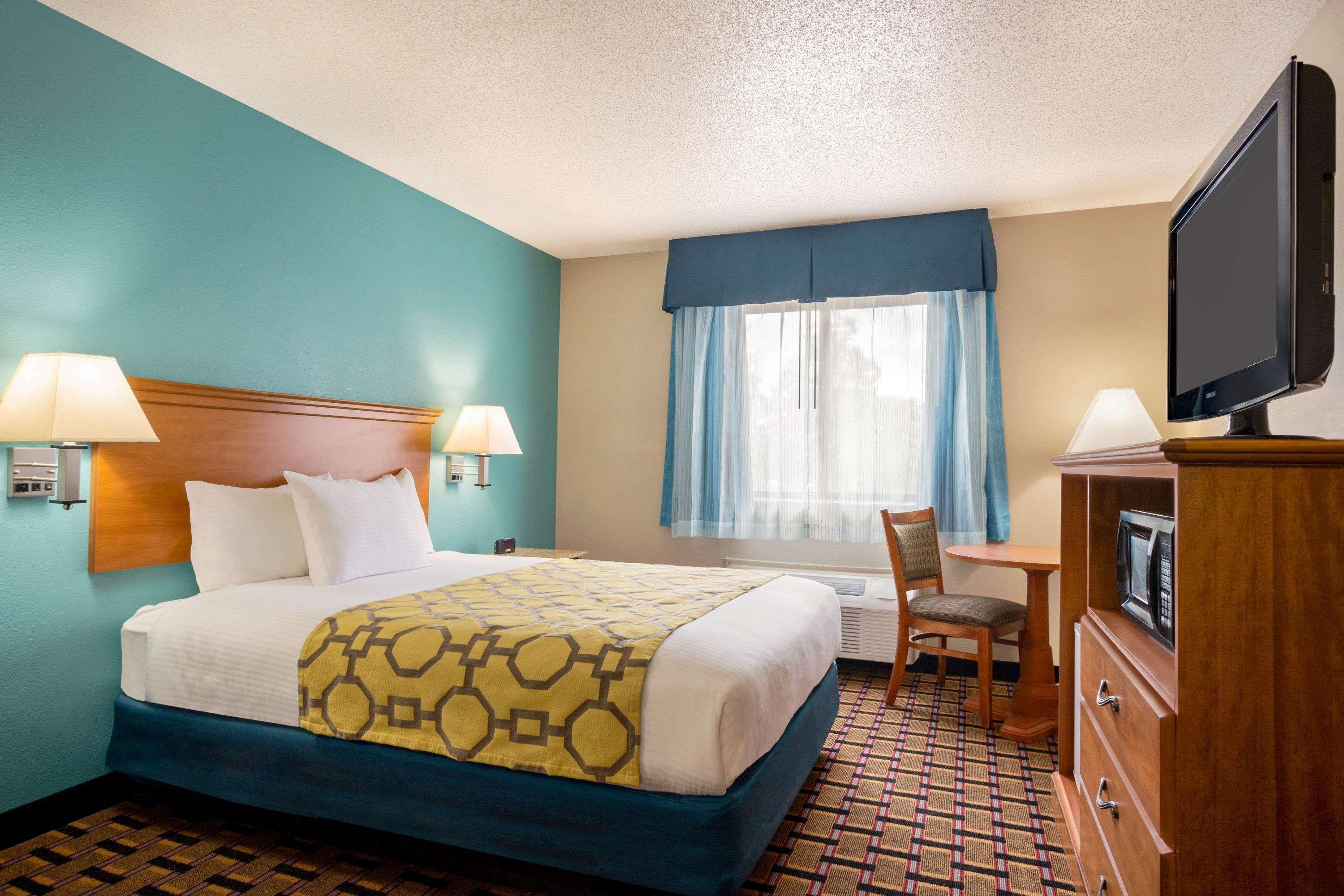 Baymont By Wyndham Warrenton Hotel Luaran gambar