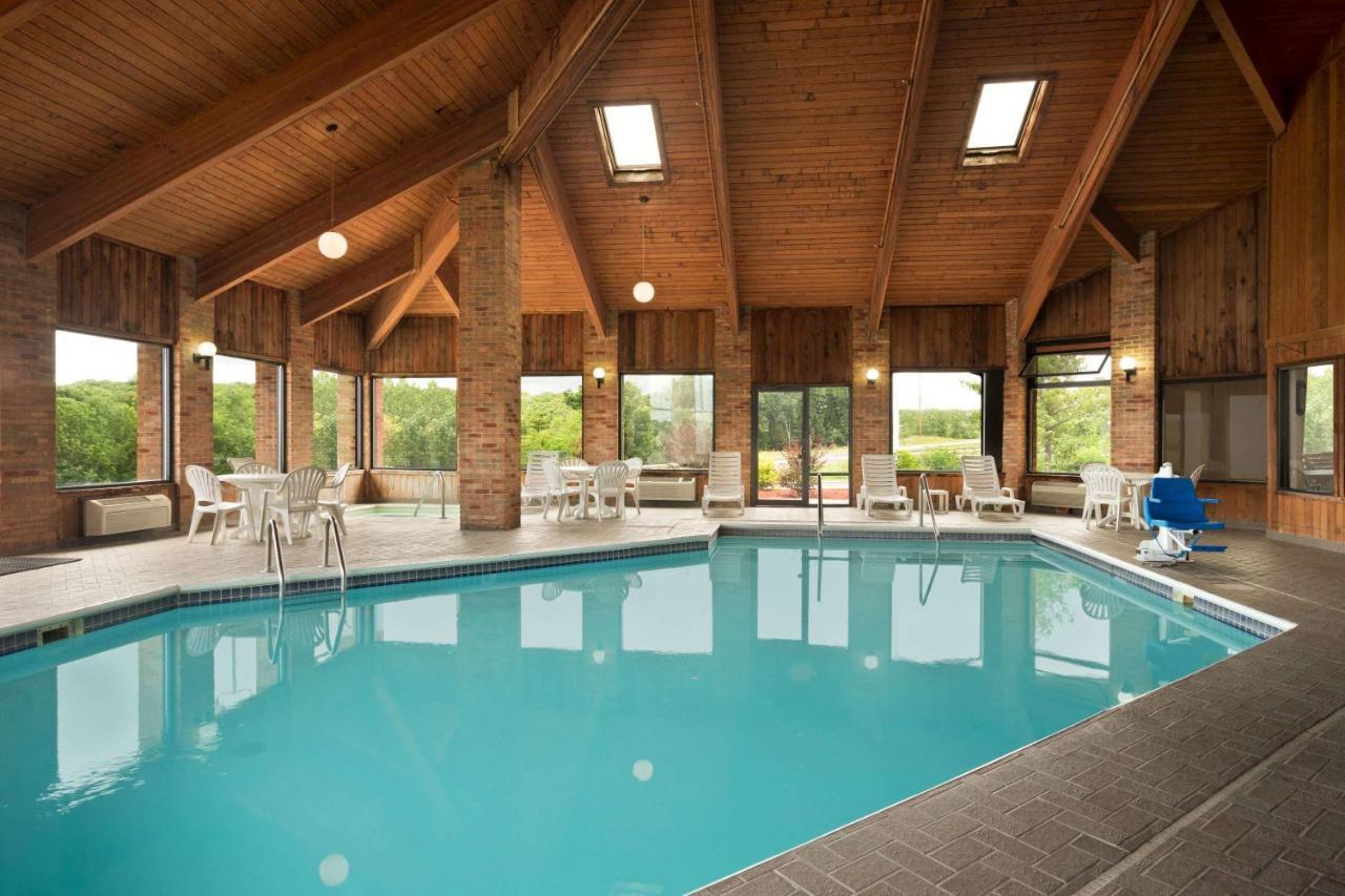 Baymont By Wyndham Warrenton Hotel Luaran gambar